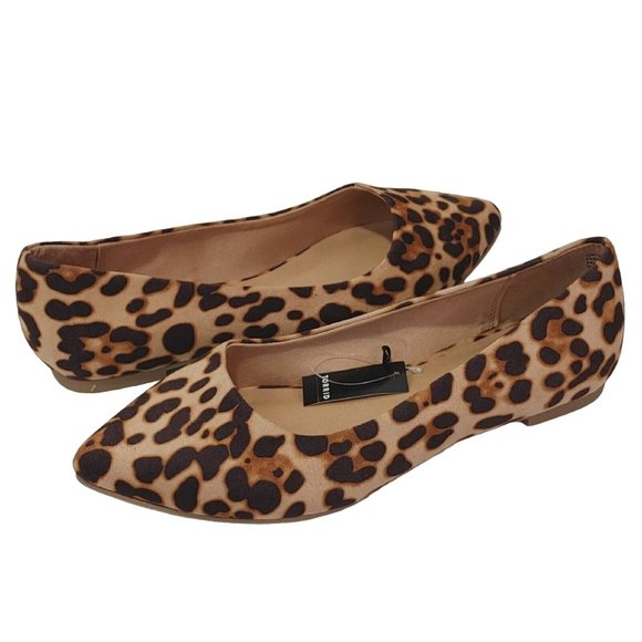 torrid Shoes - Torrid Pointed Toe Flats Animal Print Size 8W